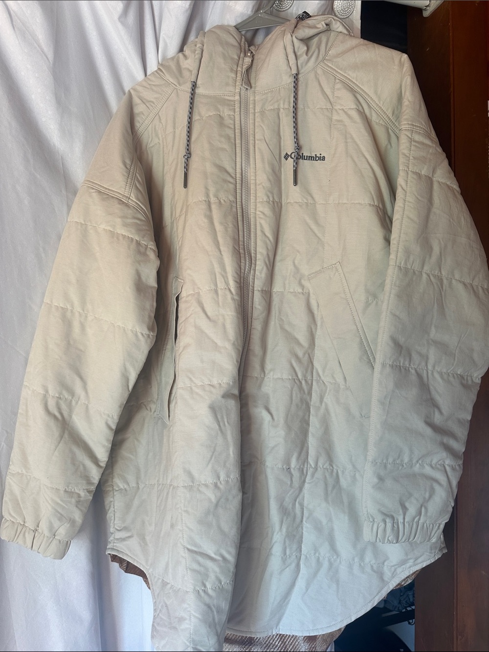Columbia Beige Hooded Quilted Jacket